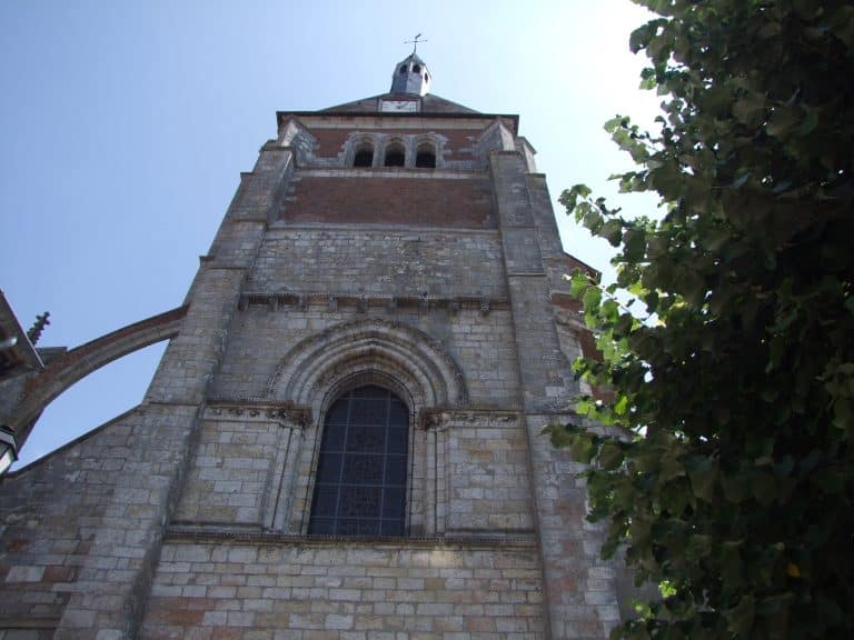 En parcourant les rues de Lorris avec Georges (livret jeux)